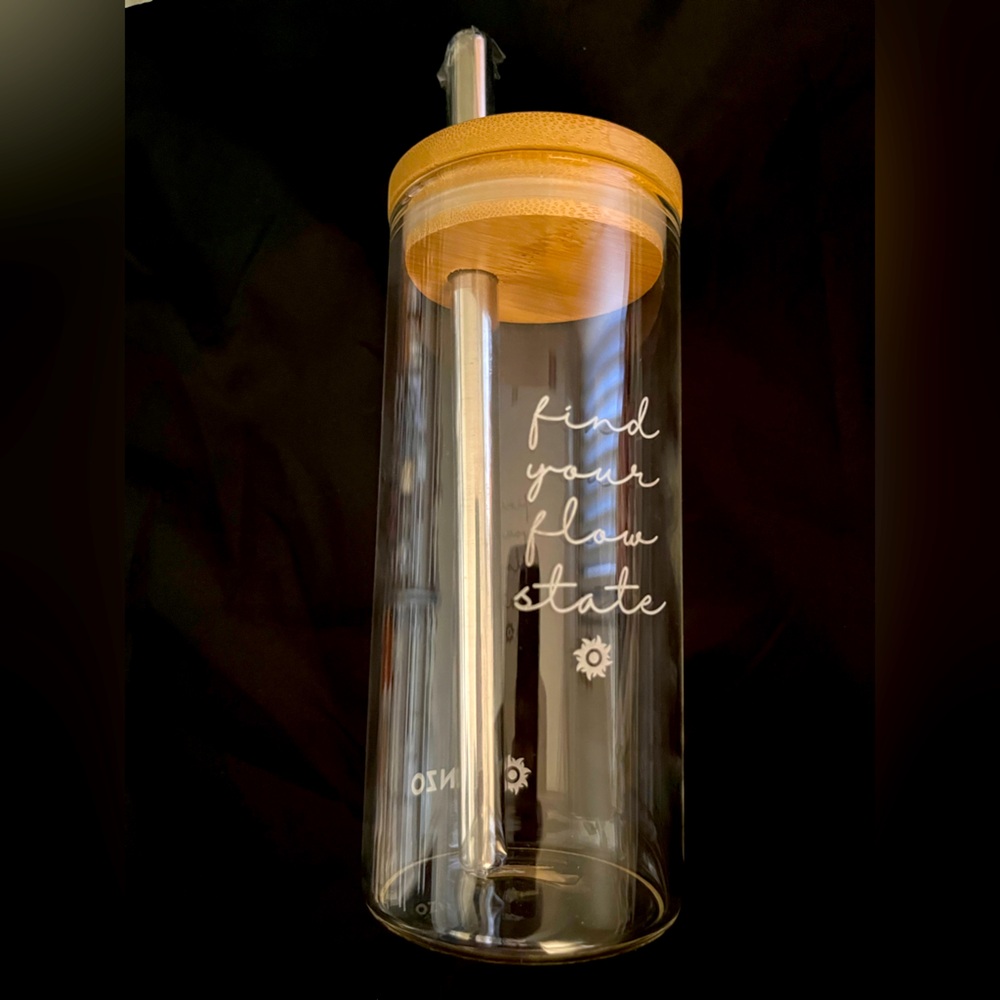 Brand New! Tenzo Premium Drink Tumbler with Metal Straw (Sealed) 💚